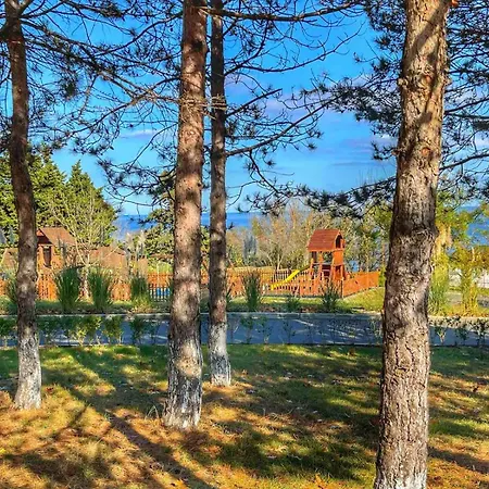 и Kаравани дрийм гардения * Kiten (Burgas)