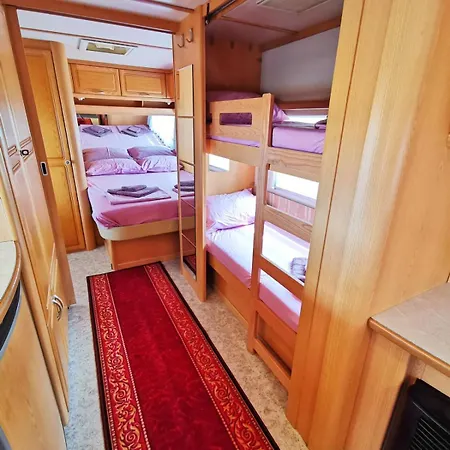 и Kаравани дрийм гардения Campsite Kiten (Burgas)