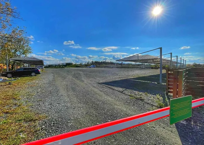 Campingplatz и Kаравани дрийм гардения