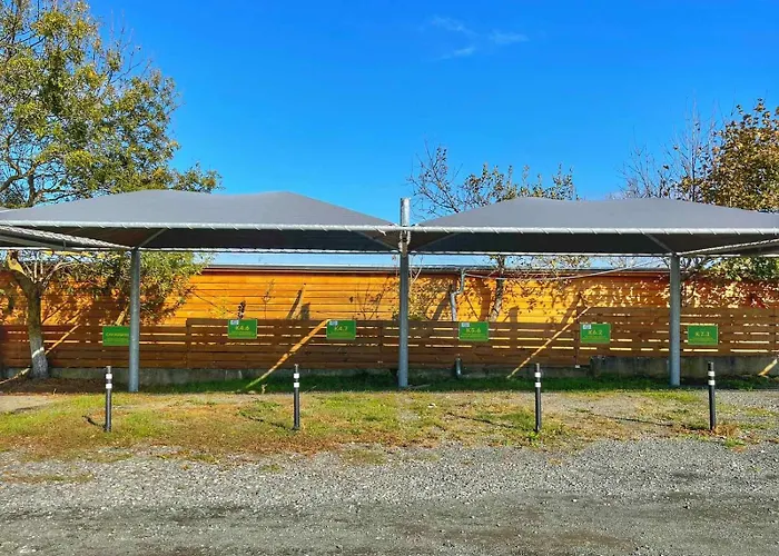 Campingplatz и Kаравани дрийм гардения Kiten (Burgas)