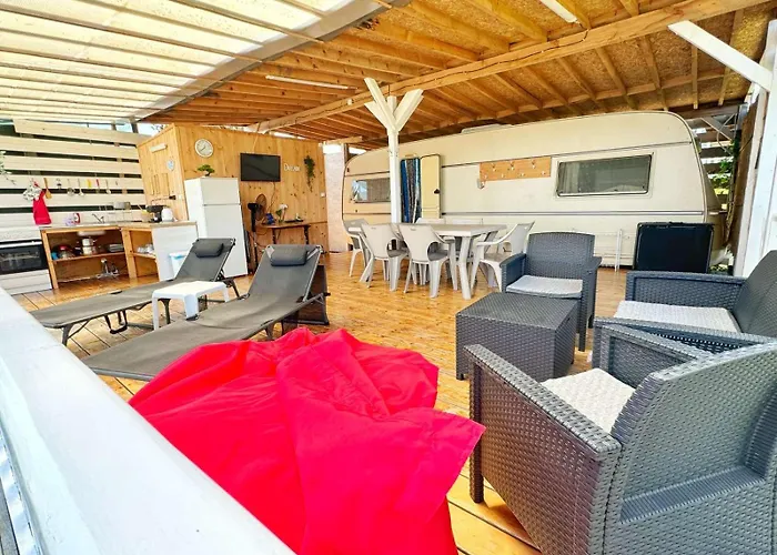 и Kаравани дрийм гардения Campingplatz