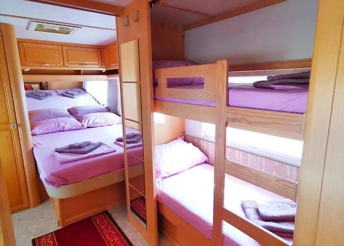 и Kаравани дрийм гардения Campingplatz *