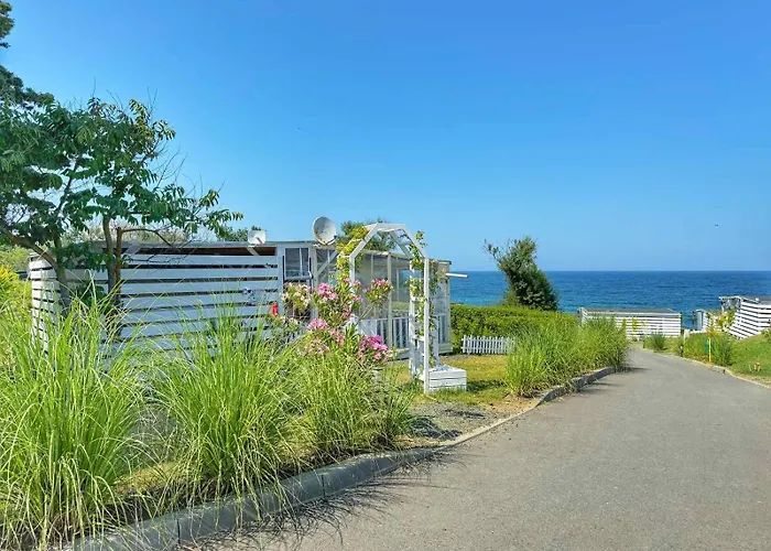 и Kаравани дрийм гардения Campingplatz *